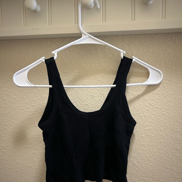 Urban Outfitters Black Fitted Ribbed Tank Top - Picture 2 of 3